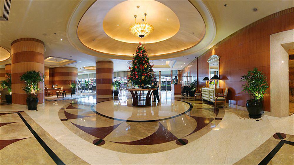 ホテル シェラトン マニラ ベイ マニラ市 エクステリア 写真